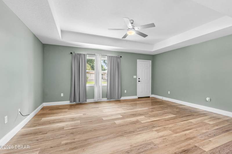3 bedroom Single Family Residence at 1598 Montgomery Avenue, Not In Subdivision, Holly Hill — photo 2