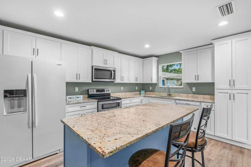 3 bedroom Single Family Residence at 1598 Montgomery Avenue, Not In Subdivision, Holly Hill — photo 5
