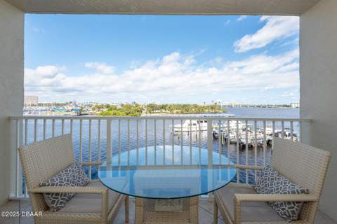 533 Marina Point Drive #533, Daytona Beach FL - photo 8 of 48
