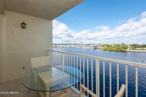 533 Marina Point Drive #533, Daytona Beach FL - photo 10 of 48