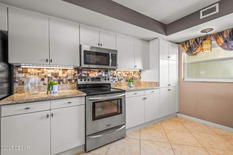 533 Marina Point Drive #533, Daytona Beach FL - photo 17 of 48