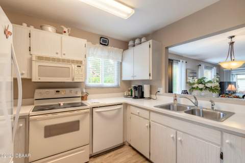 160 Magnolia Loop, Port Orange FL - photo 15 of 32