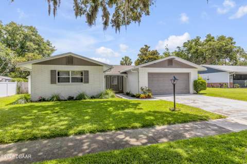 3655 Dame Street, Port Orange FL - photo 6 of 42