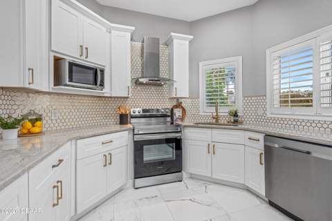 57 Bay Pointe Drive, Ormond Beach FL - photo 19 of 77