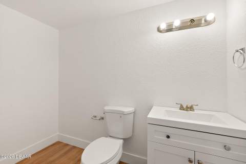 607 Wayne Avenue, New Smyrna Beach FL - photo 15 of 30