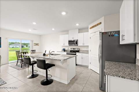 1317 Middle Lake Drive, Ormond Beach FL - photo 12 of 47