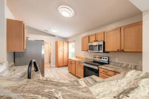 3873 Sunset Cove Drive, Port Orange FL - photo 15 of 47