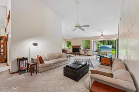 67 Village Circle, Palm Coast FL - photo 7 of 32