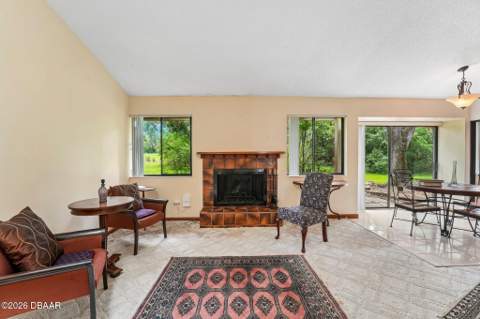 67 Village Circle, Palm Coast FL - photo 10 of 32