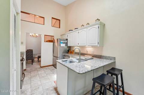 67 Village Circle, Palm Coast FL - photo 12 of 32