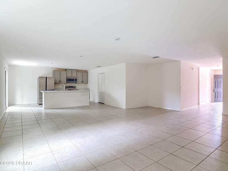 4 bedroom Single Family Residence at 1123 Viking Drive, Viking, Port Orange — photo 4