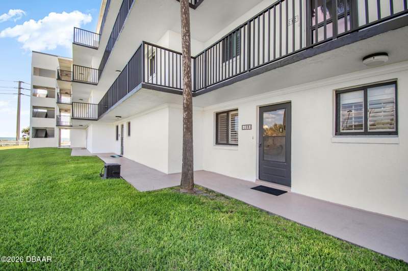 2 bedroom Condominium at 3500 S Ocean Shore Boulevard #109, Ocean Beach Club II, Flagler Beach — photo 3
