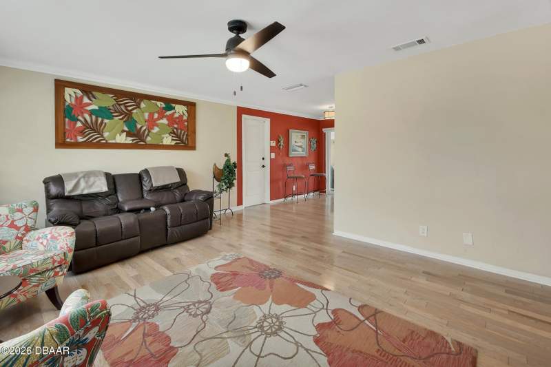 3 bedroom Single Family Residence at 1610 Juno Trail, Astor, Astor — photo 3