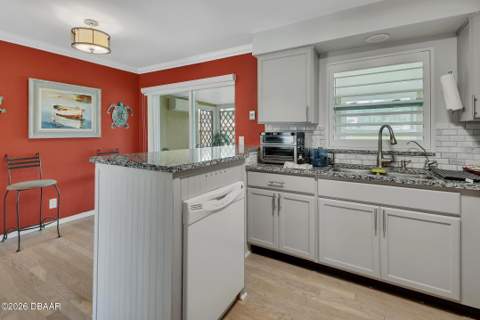1610 Juno Trail, Astor FL - photo 10 of 53