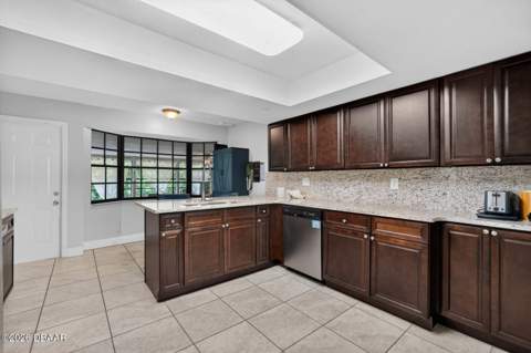 11 Rio Pinar Trail, Ormond Beach FL - photo 11 of 37