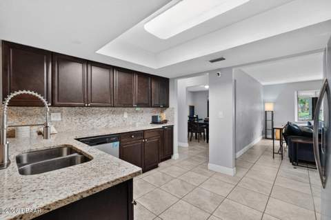 11 Rio Pinar Trail, Ormond Beach FL - photo 13 of 37