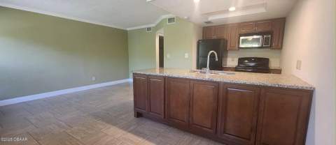 108 Lacosta Lane #512, Daytona Beach FL - photo 17 of 20