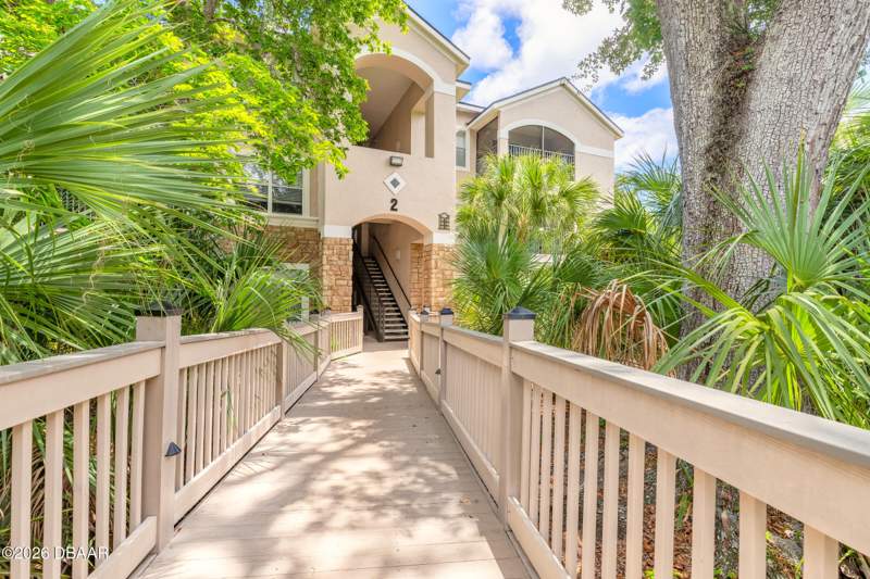 2 bedroom Condominium at 940 Village Trail #2-208, Villaggio On The Lakes Condo, Port Orange — photo 2