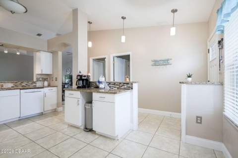 1031 Grand Hickory Circle, Holly Hill FL - photo 6 of 31