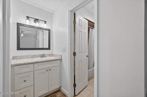 7 Lakeview Circle, Ormond Beach FL - photo 15 of 34