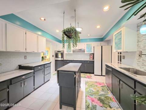 2405 John Anderson Drive, Ormond Beach FL - photo 17 of 62