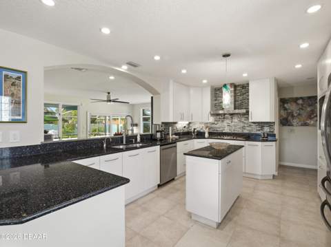 1508 S Riverside Drive, New Smyrna Beach FL - photo 12 of 95