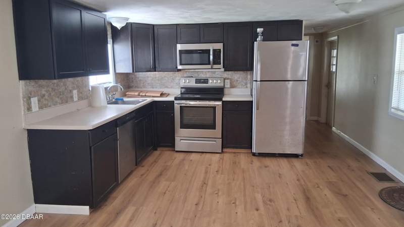2 bedroom Mobile Home at 170 Iron Gate Circle, Twin Gates Mobile Estates, Port Orange — photo 2