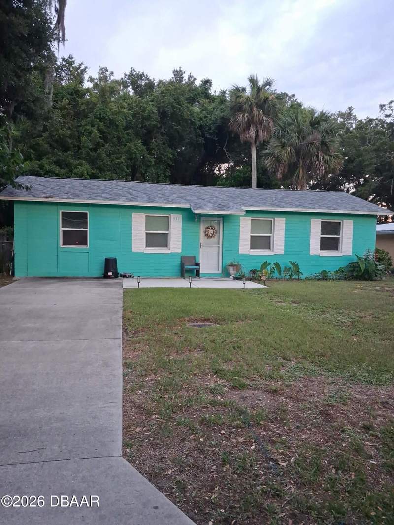 3 bedroom Single Family Residence at 537 Blake Road, Big Tree Meadows, South Daytona — photo 2