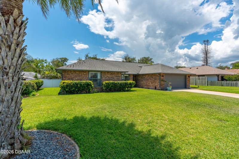3 bedroom Single Family Residence at 4 Carmel Terrace, Oak Forest, Ormond Beach — photo 2