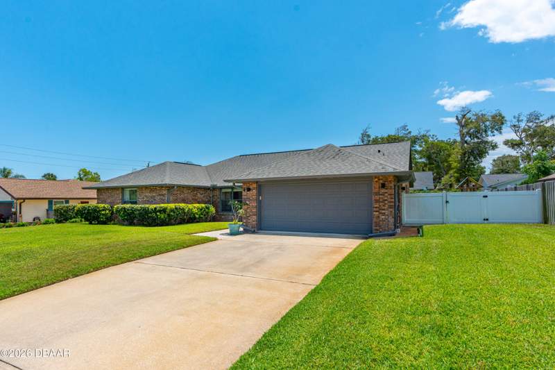 3 bedroom Single Family Residence at 4 Carmel Terrace, Oak Forest, Ormond Beach — photo 3