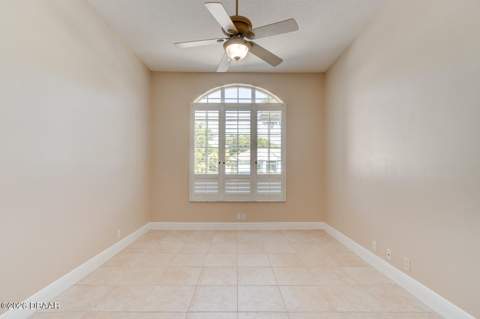 3767 Carrick Drive, Ormond Beach FL - photo 10 of 50