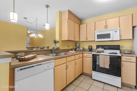 940 Village Trail #6-111, Port Orange FL - photo 17 of 49