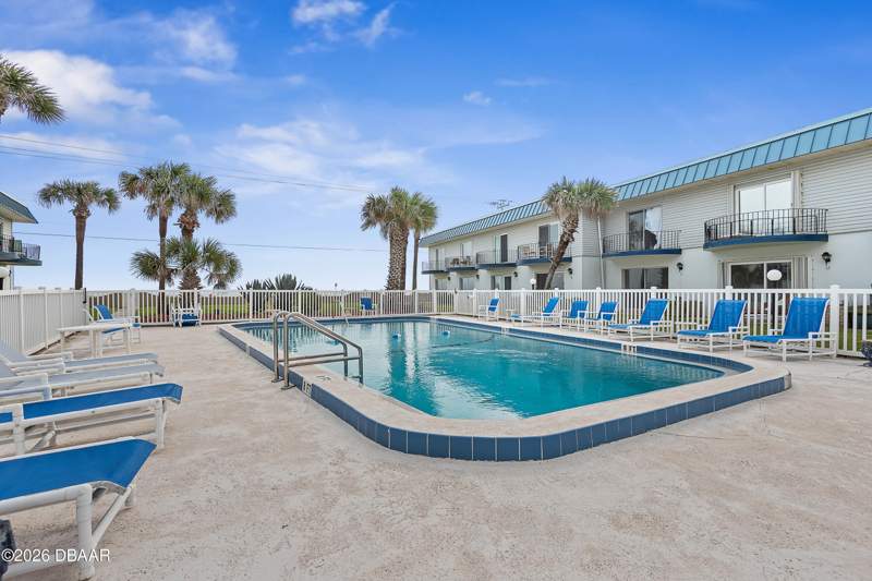 2 bedroom Condominium at 2750 Ocean Shore Boulevard #43, Villa Sereno, Ormond Beach — photo 4