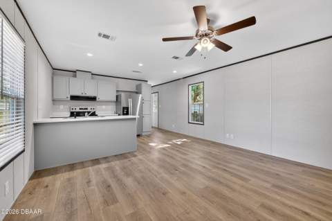 1606 Avenue C, Ormond Beach FL - photo 12 of 30