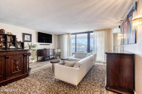 1239 Ocean Shore Boulevard #2E, Ormond Beach FL - photo 9 of 60