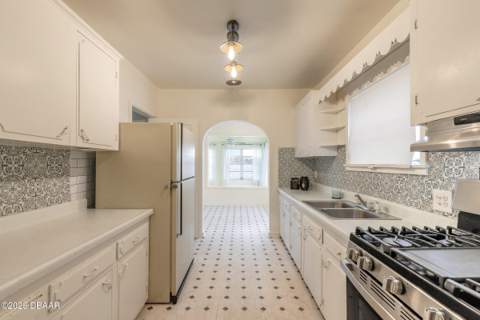 255 Lexington Drive, Daytona Beach FL - photo 15 of 40