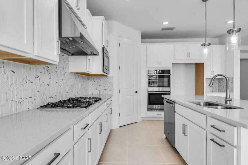 4 bedroom Single Family Residence at 672 Junonia Boulevard, Ardisia Park, New Smyrna Beach — photo 5