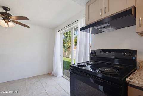 1600 S Palmetto Avenue #115, South Daytona FL - photo 8 of 49