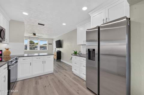 23 Palm Drive, Ormond Beach FL - photo 7 of 48