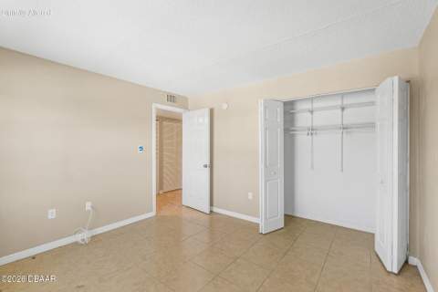 3390 Ocean Shore Boulevard #105, Ormond Beach FL - photo 14 of 59