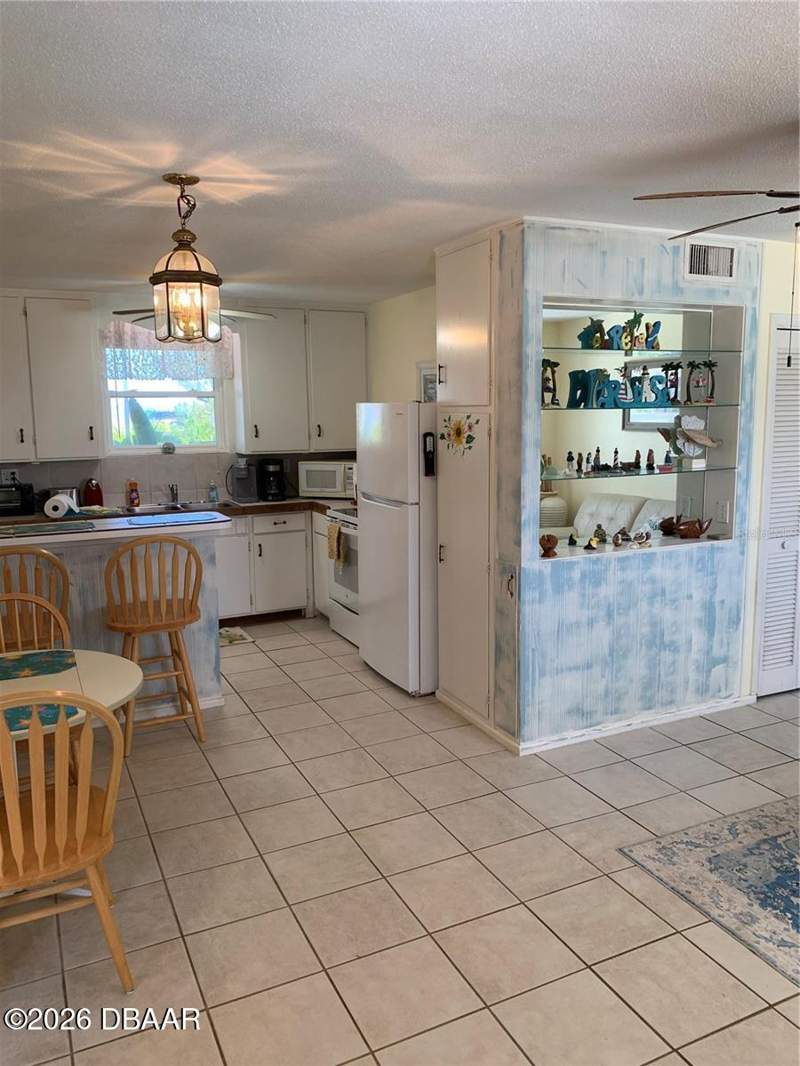 2 bedroom Single Family Residence at 1935 S Central Avenue, Fuquay Sub, Flagler Beach — photo 3