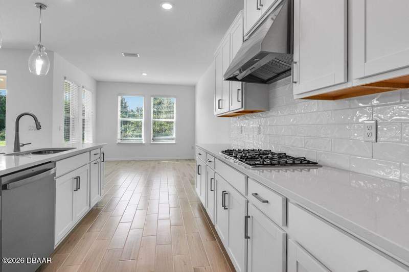 5 bedroom Single Family Residence at 846 Junonia Boulevard, Ardisia Park, New Smyrna Beach — photo 4