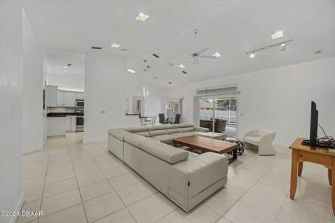 6079 Red Stag Drive, Port Orange FL - photo 8 of 38