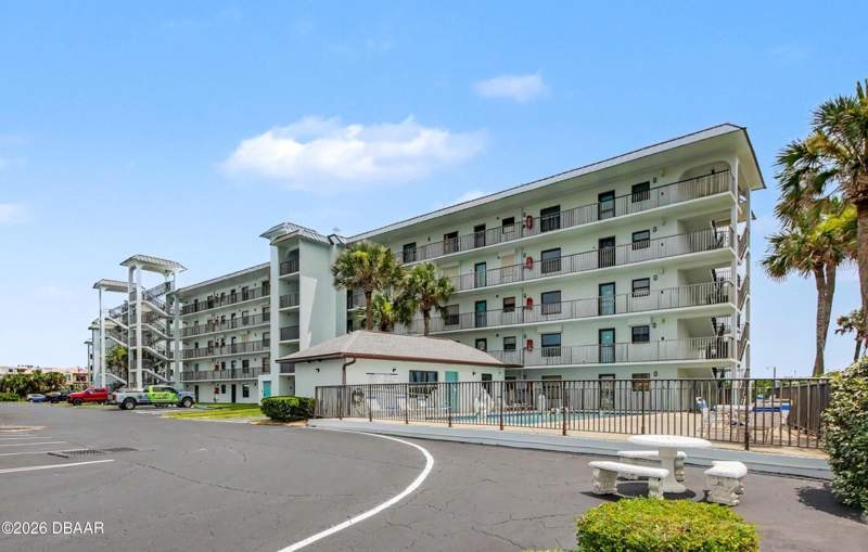 2 bedroom Condominium at 3180 Ocean Shore Boulevard #108, Seabridge North Condo, Ormond Beach — photo 4