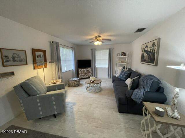 2 bedroom Single Family Residence at 4570 Spruce Creek Road, Port Orange, Port Orange — photo 2