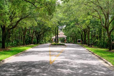 1025 Sudbury Lane, Ormond Beach FL - photo 6 of 94