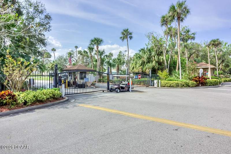 0 bedroom Condominium at 1401 S Palmetto Avenue #406, Preserve At Rivers Edge Condo, Daytona Beach — photo 2