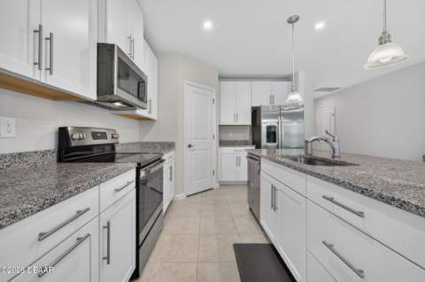 306 Eagle Harbor Way, Daytona Beach FL - photo 9 of 49
