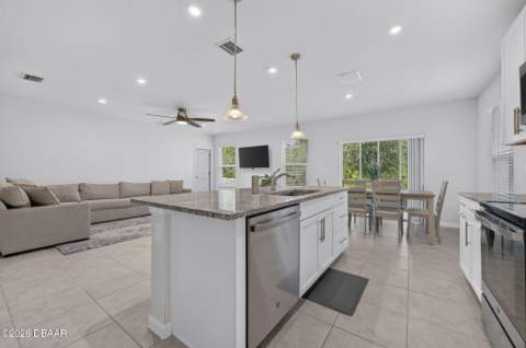 306 Eagle Harbor Way, Daytona Beach FL - photo 11 of 49