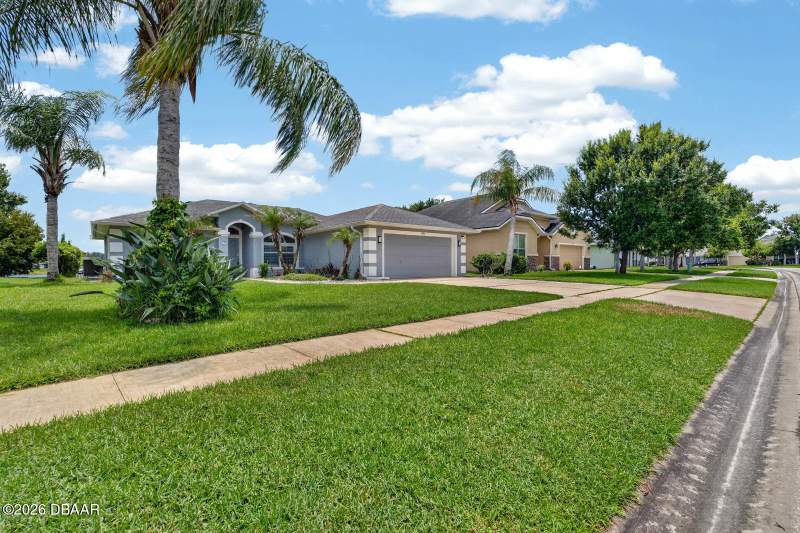 3 bedroom Single Family Residence at 1804 Creekwater Boulevard, Waters Edge, Port Orange — photo 4
